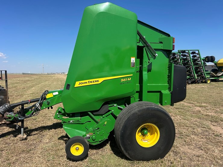 #6-•-2024-john-deere-561m-image-21