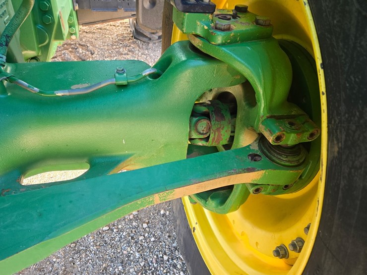 2010-john-deere-8295r-image-8