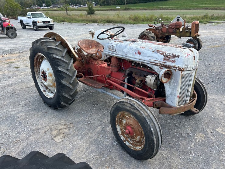 ford-8n-image-2