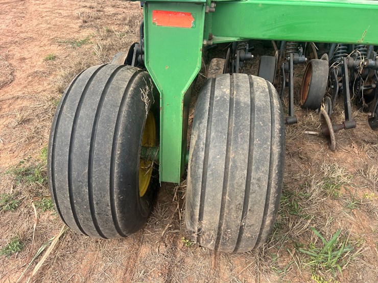 john-deere-1850-image-5