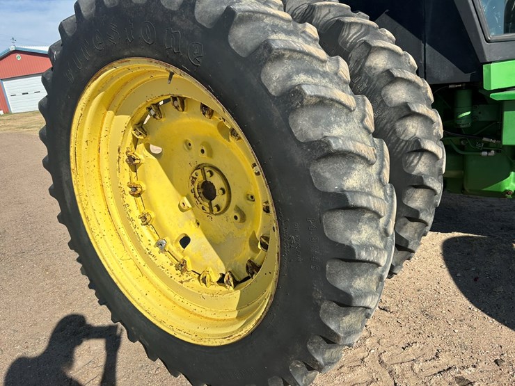 john-deere-4850-image-35