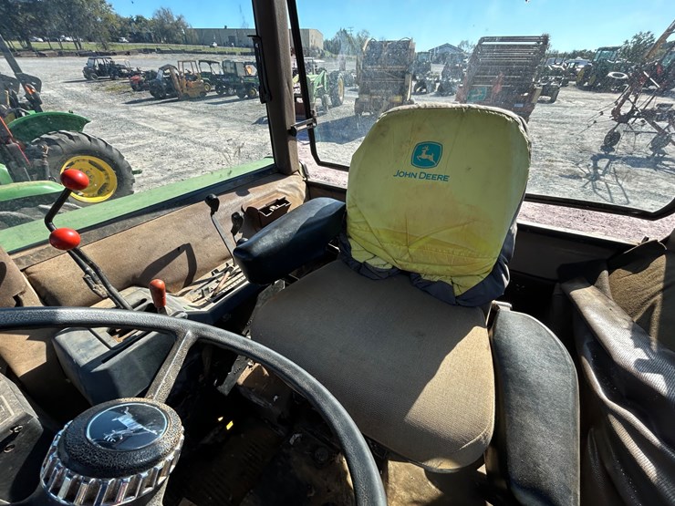 john-deere-2350-image-10