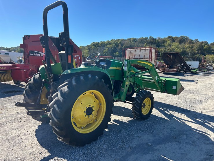 john-deere-4320-image-4