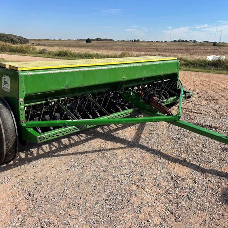 JOHN DEERE 8300