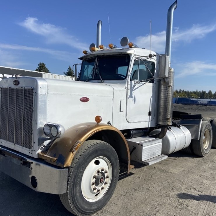1984 PETERBILT 359