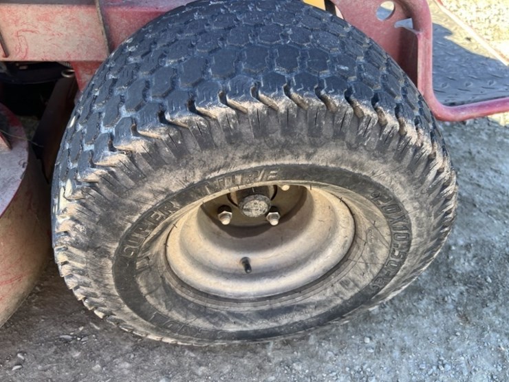 2019-toro-grandstand-rotary-mower-image-11