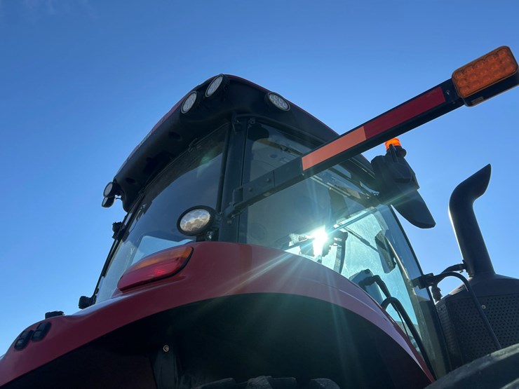 2022-case-ih-magnum-340-image-30