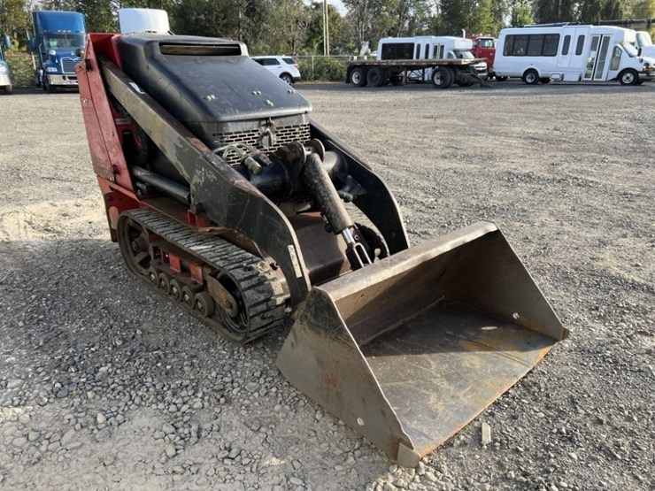 2018-toro-dingo-tx525-mini-compact-track-loader-image-2