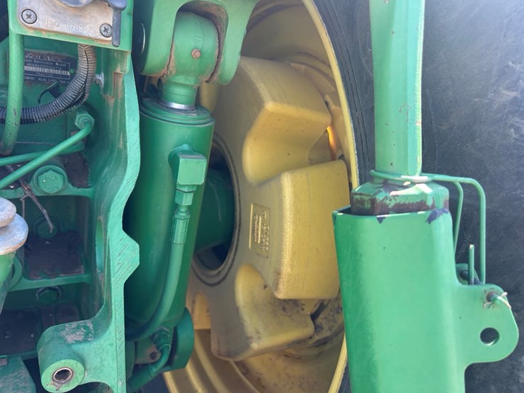 2005-john-deere-8420-image-8