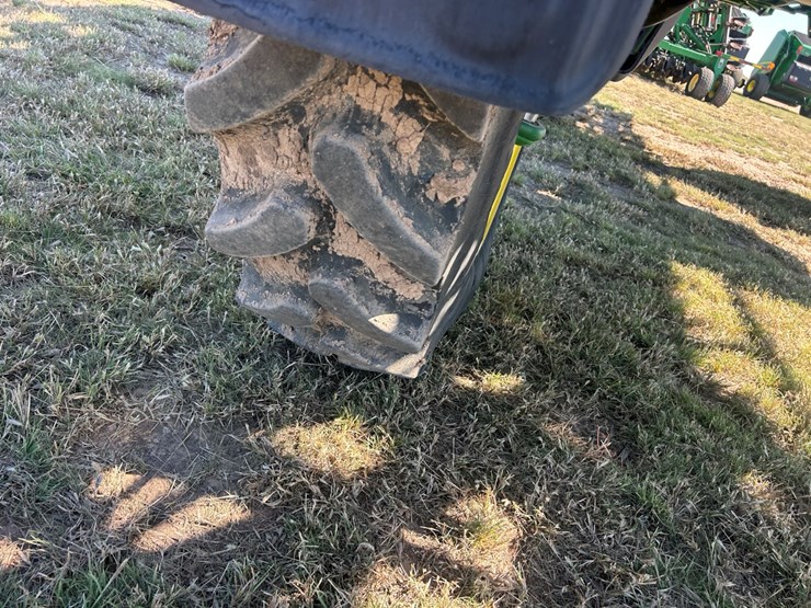 2021-john-deere-r4038-image-5
