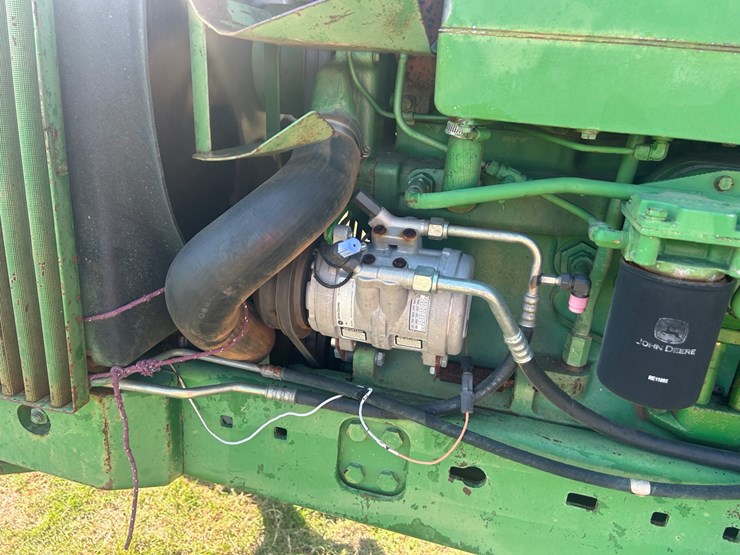 john-deere-4640-image-36