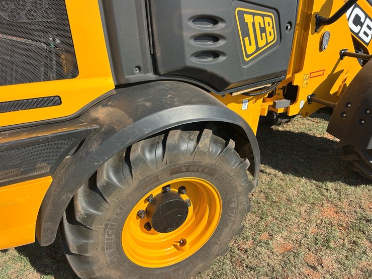 jcb-tm220-image-7