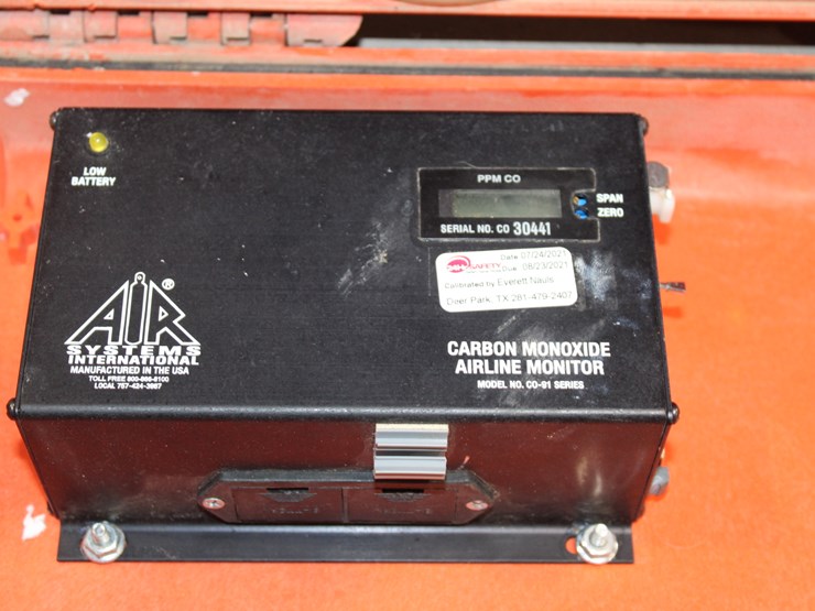 #1047-•-air-systems-breather-box-with-cart-image-3