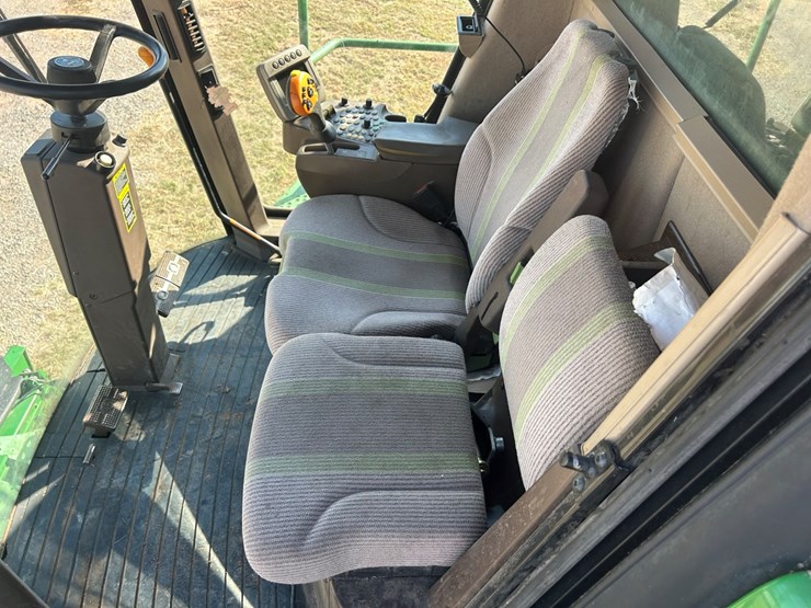 2010-john-deere-2010-image-23