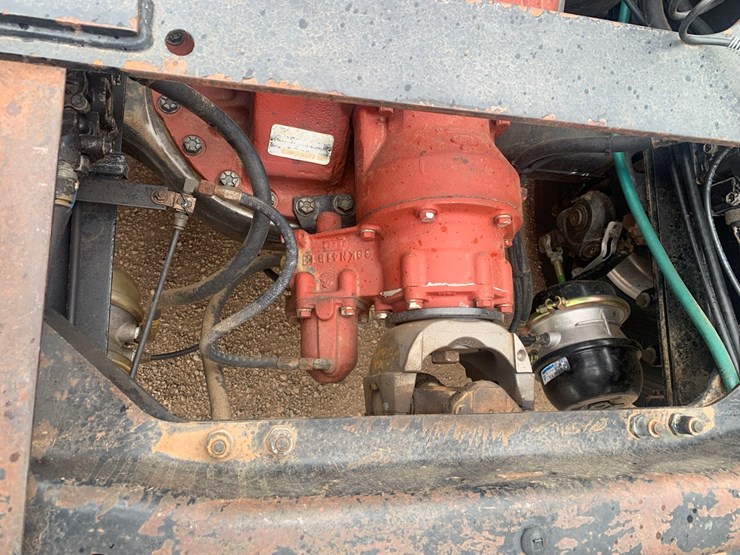 1999-mack-ch613-image-11
