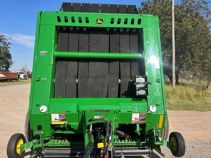 2023-john-deere-560m-image-16