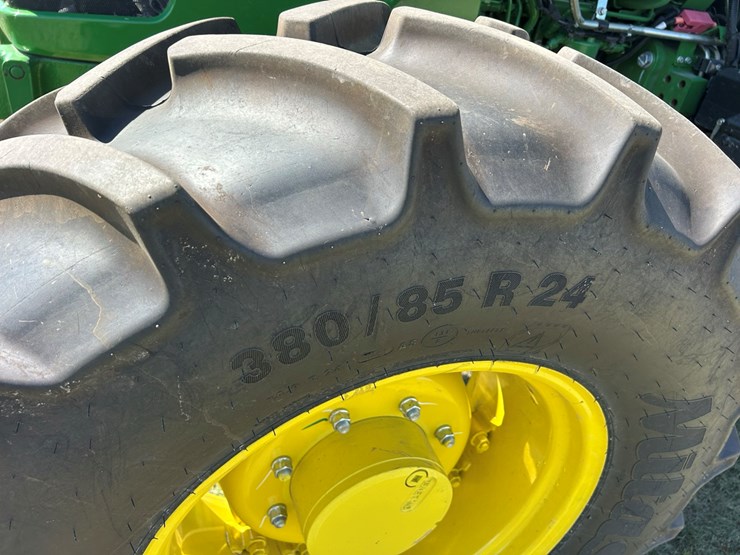 2024-john-deere-6135e-image-23