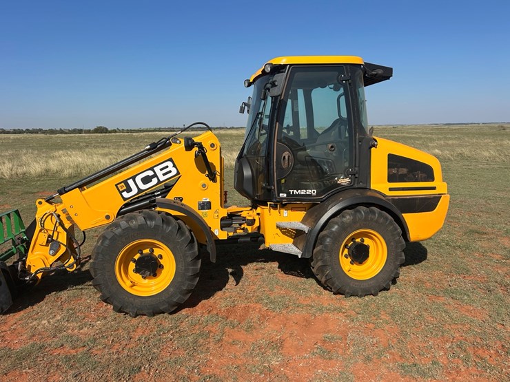 jcb-tm220-image-25