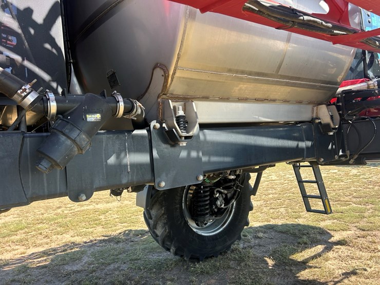 2020-case-ih-patriot-4440-image-16