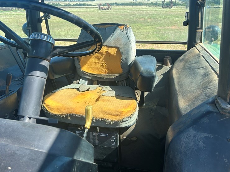 john-deere-4640-image-21