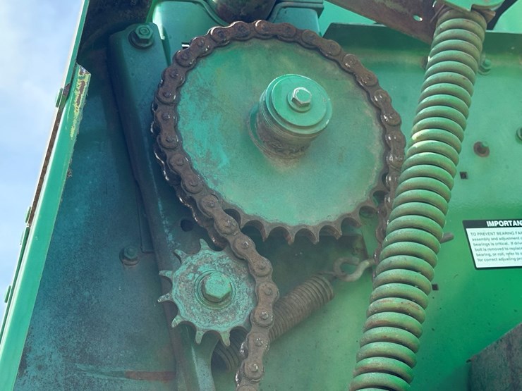 john-deere-468-image-24