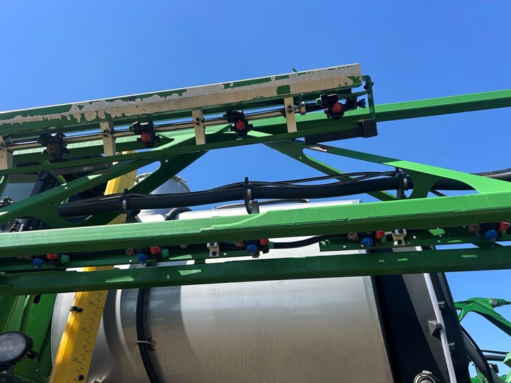 2021-john-deere-r4038-image-31