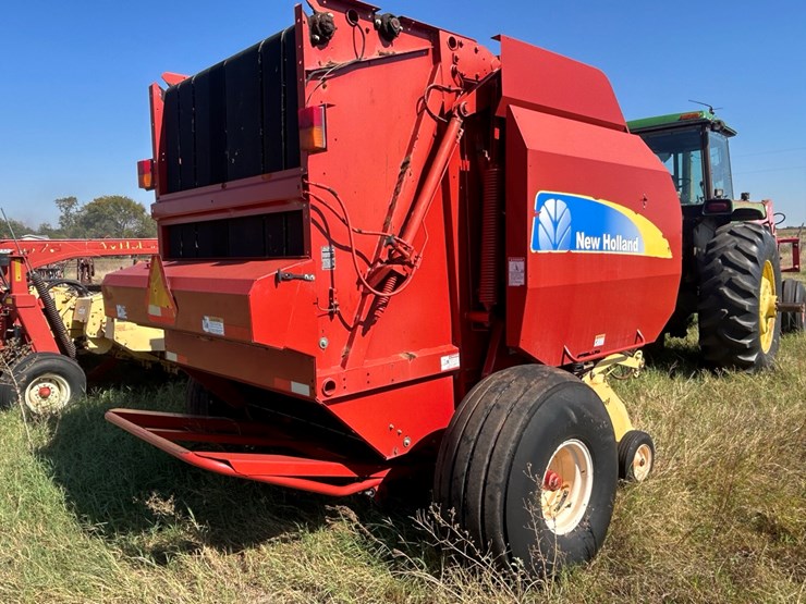 2009-new-holland-br7090-image-11