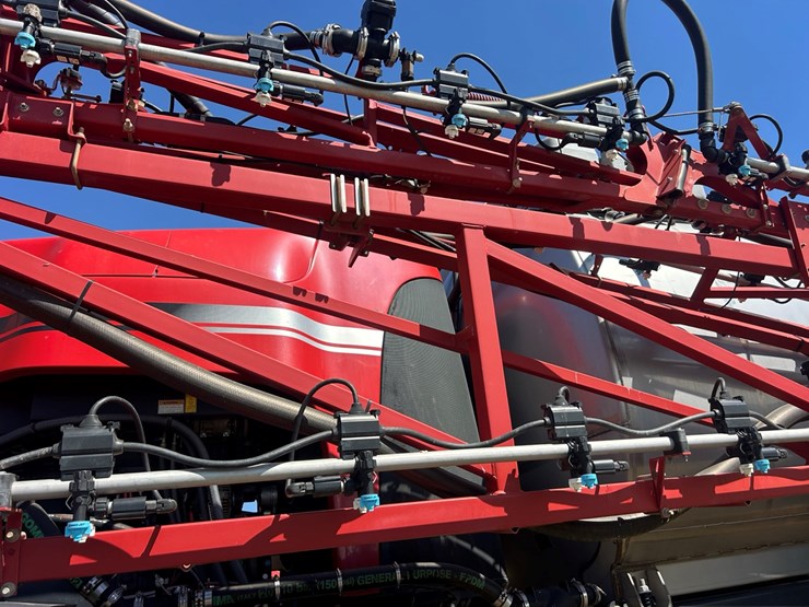 2020-case-ih-patriot-4440-image-14