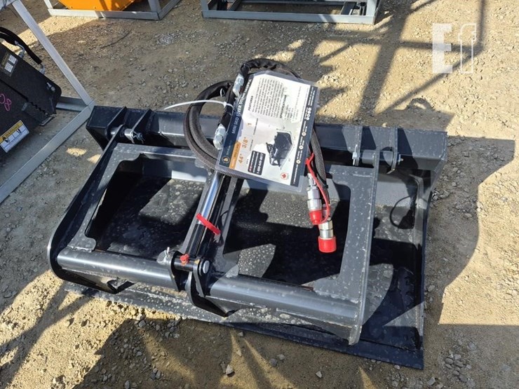 wolverine-msg-11-44w-mini-stump-grapple-image-1