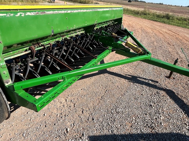 john-deere-8300-image-14