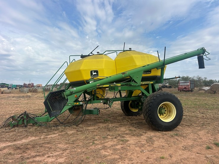 john-deere-1900-image-2