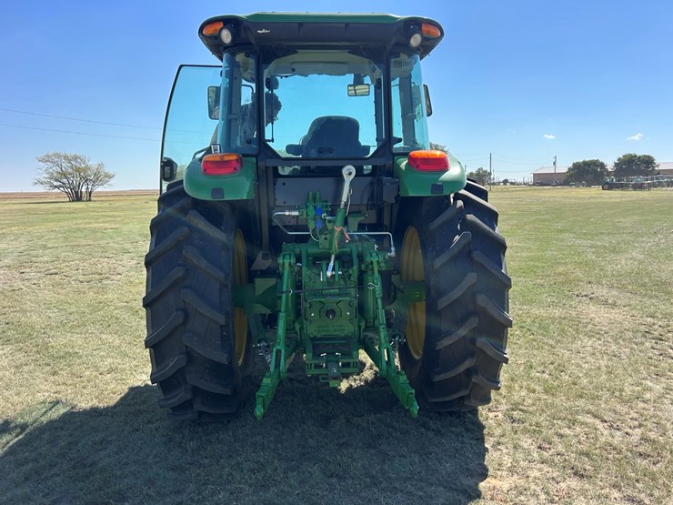 2024-john-deere-6135e-image-4