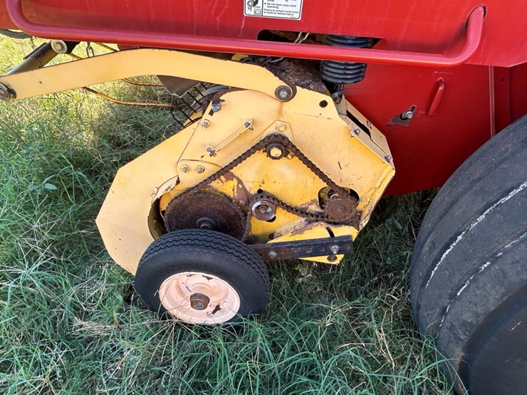 2009-new-holland-br7090-image-17