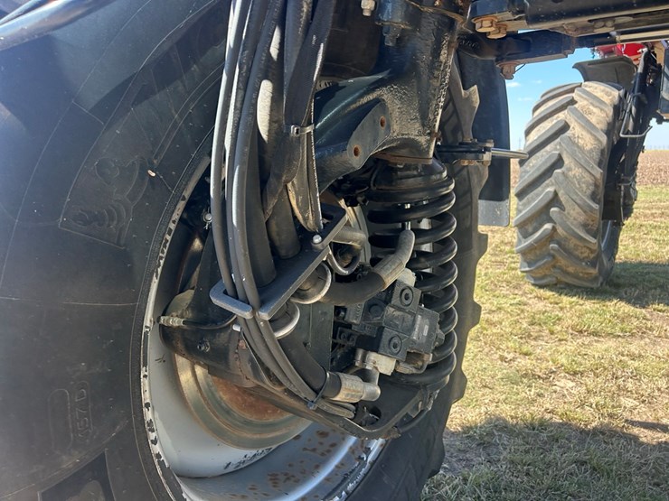 2020-case-ih-patriot-4440-image-19