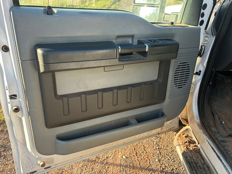 2011-ford-f250-image-22