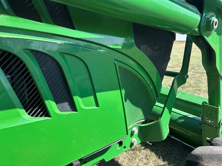 2023-john-deere-6130m-image-16