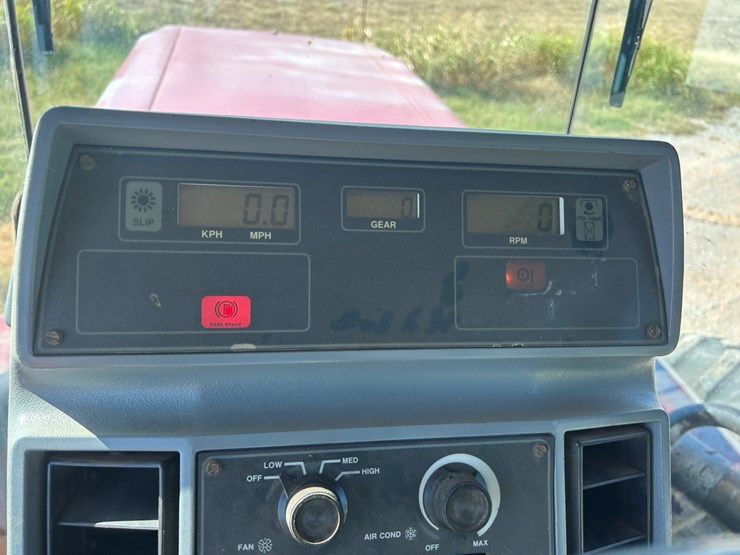 2000-case-ih-9370-image-31