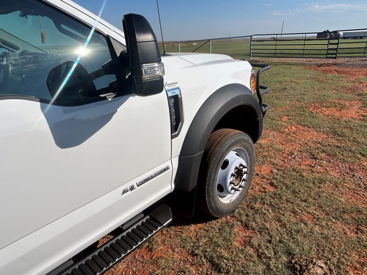 2017-ford-f550-image-36