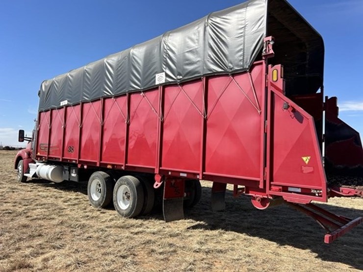 2017-kenworth-t880-image-31