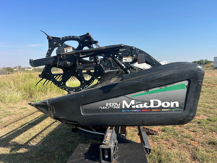 2011-mac-don-fd70-image-2