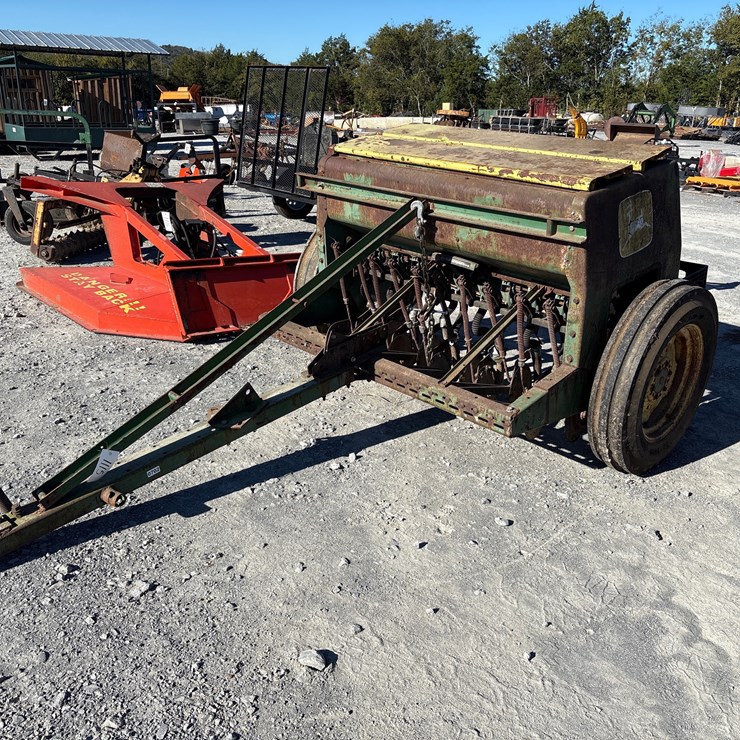 JOHN DEERE 8300