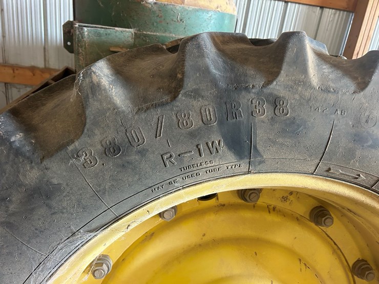 2005-john-deere-8420-image-42