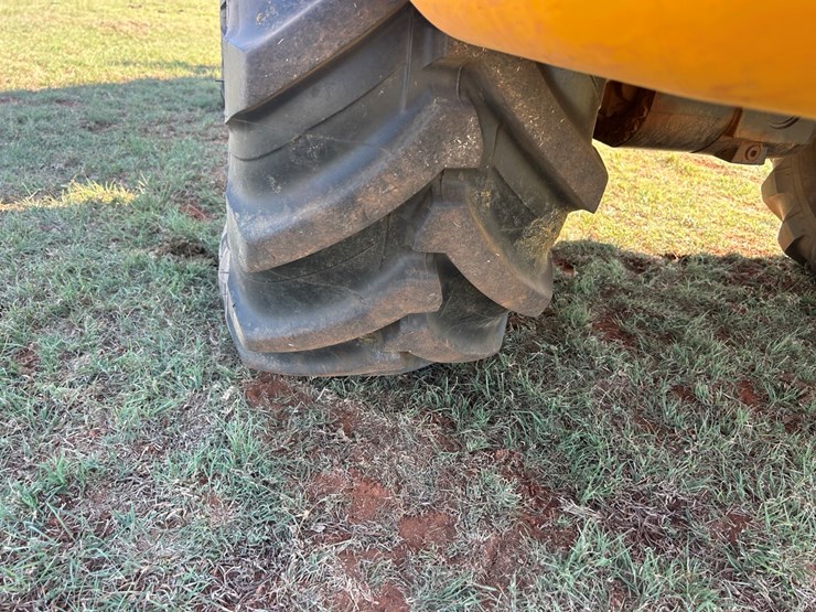 jcb-tm220-image-5