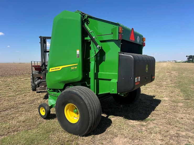 #6-•-2024-john-deere-561m-image-22