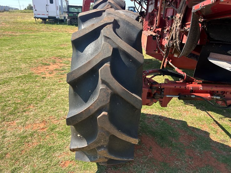 2004-case-ih-2388-image-10