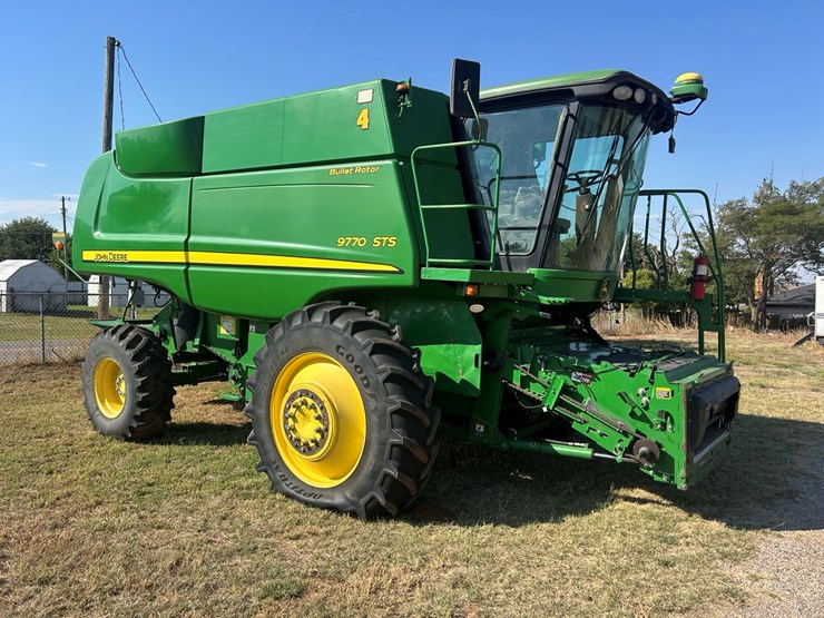 2010-john-deere-2010-image-1
