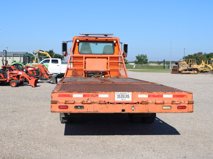 2018-peterbilt-337-image-4