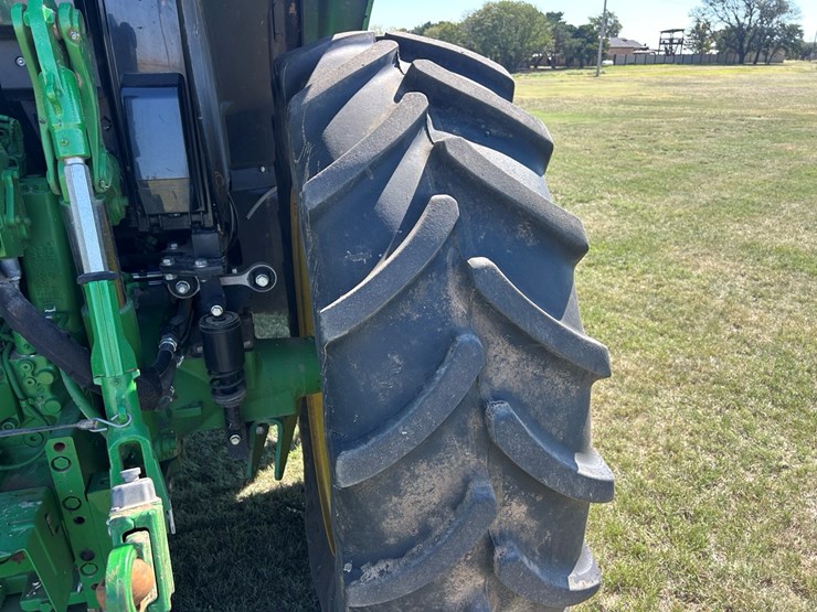 2023-john-deere-6130m-image-10
