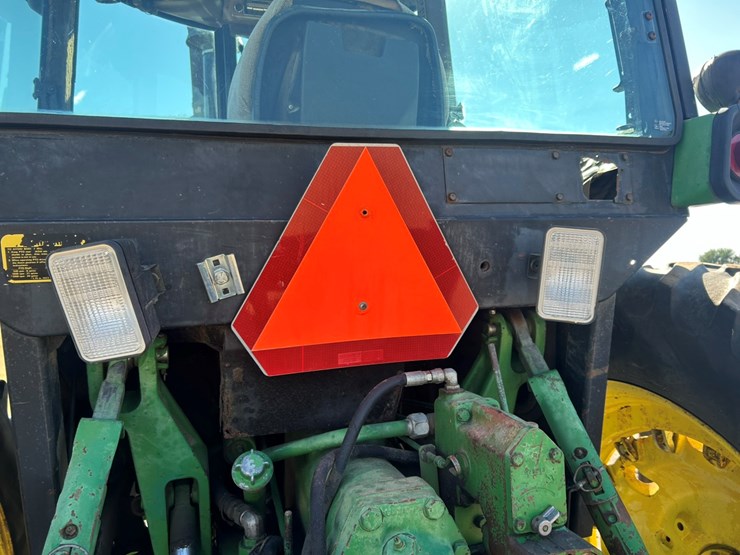 john-deere-4850-image-11