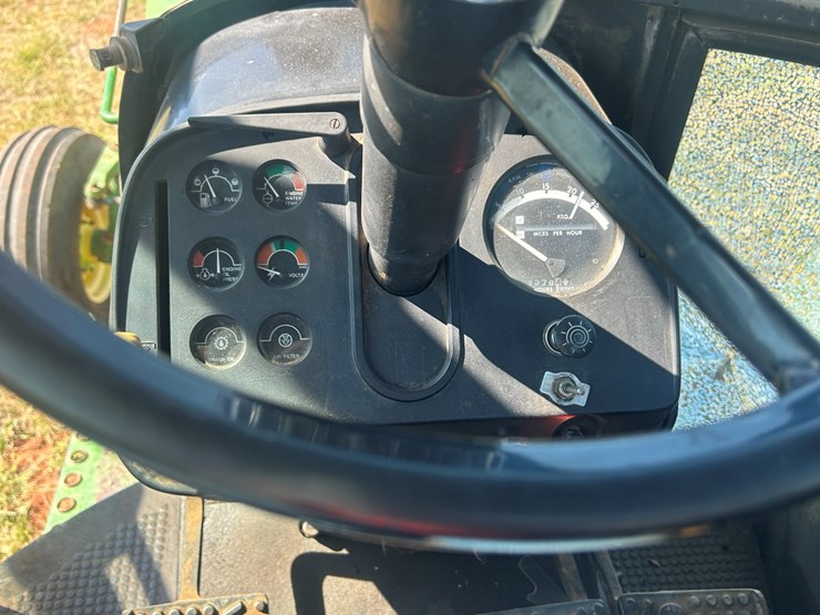 john-deere-4640-image-23